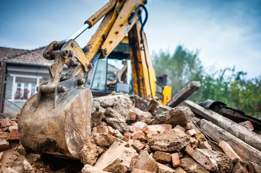Demolition Services And Their Impact On Site Cleanup And Grading Hesperia, CA